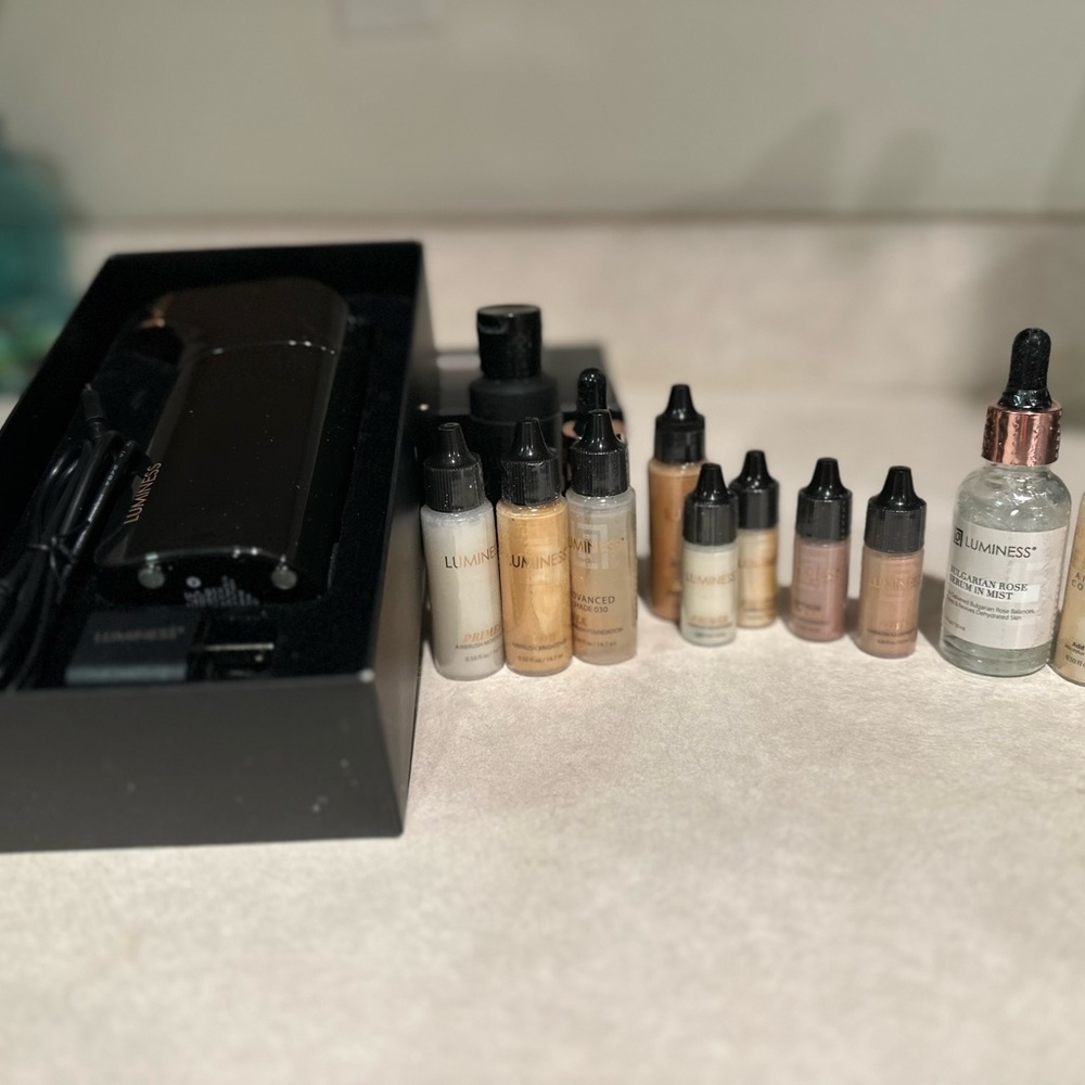 Luminess Airbrush Makeup Kit - Assorted Colors